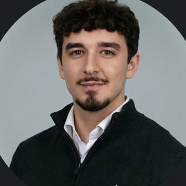 Kasra, Director at Nytforge Clinics